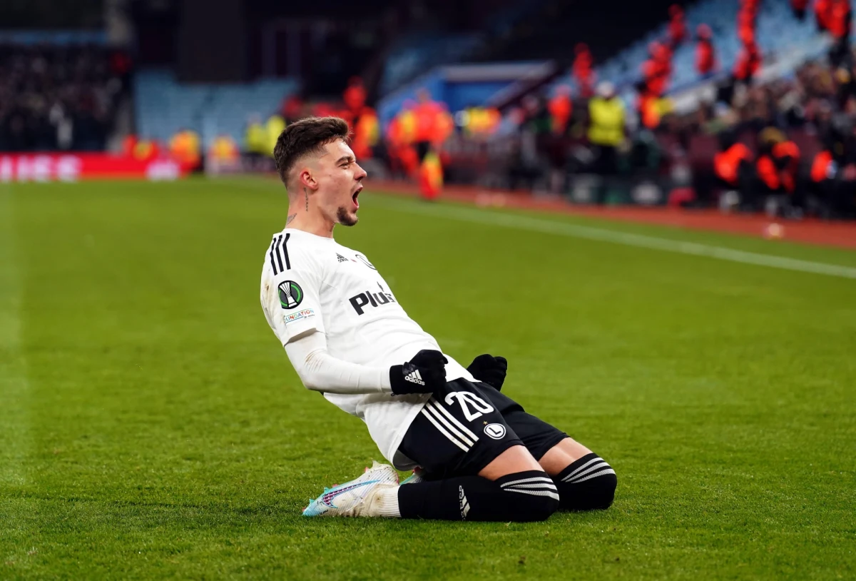 Albańczyk Ernest Muci przeszedł z Legii do tureckiego Besiktasu. Trenerem tej drużyny jest od miesiąca Fernando Santos, były selekcjoner reprezentacji Polski. Legia ma zarobić na transferze ok. 10 mln euro.