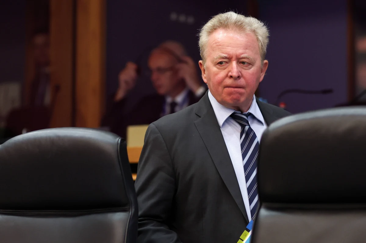 Czy unijny komisarz ds. rolnictwa Janusz Wojciechowski poda się do dymisji na prośbę prezesa PiS Jarosława Kaczyńskiego? Jak powiedział Wojciechowski w Polsat News, "na ten temat wypowiem się za kilka dni". "Przedstawię informację o mojej działalności, prawdopodobnie to będzie w czwartek. Dzisiaj żadnych takich decyzji nie przewiduję, nie planuję" - zaznaczył.