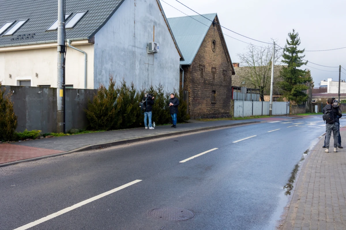Są zarzuty dla dwóch osób zatrzymanych w sobotę w związku ze śmiertelnym potrąceniem 10-latka w Wawrowie w Lubuskiem. To 24-letnia kobieta i 28-letni mężczyzna - brat sprawcy wypadku. 