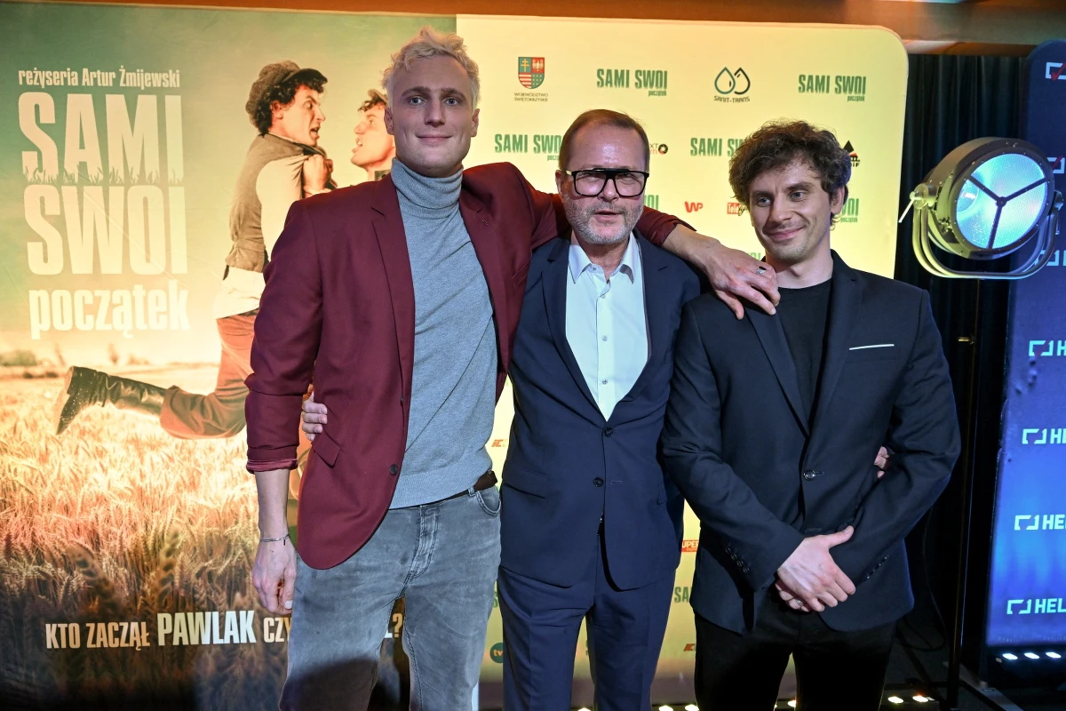 W Kielcach odbyła się uroczysta premiera wyreżyserowanej przez Artura Żmijewskiego komedii "Sami swoi. Początek". Film, który realizowano m.in. w Parku Etnograficznym w Tokarni, trafi do kin już 16 lutego.