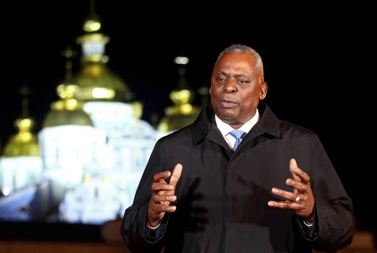 Sekretarz obrony USA Lloyd Austin został ostatniej nocy przyjęty na oddział intensywnej terapii szpitala wojskowego im. Waltera Reeda w Waszyngtonie - poinformowało w poniedziałek amerykańskie ministerstwo obrony.