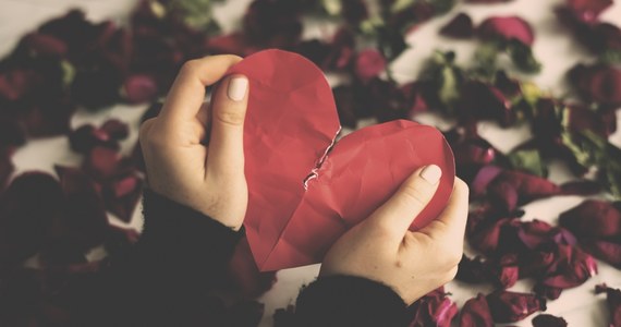 ​Jak wygląda kardiologiczny syndrom złamanego serca? Czy można zmierzyć pocałunek i uczucia dwójki całujących się osób? Jak uważność może poprawić jakość relacji romantycznej? Odpowiedzi na te pytania można szukać podczas Tygodnia Miłości w ramach obchodów Europejskiego Miasta Nauki Katowice. 