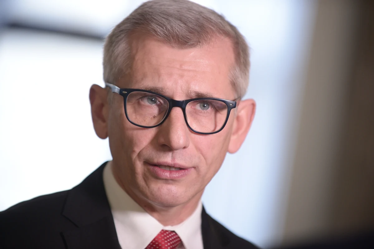 Były prezes NIK Krzysztof Kwiatkowski nie będzie kandydował w wyborach na prezydenta Łodzi. Senator przeprosił swoich wyborców rozczarowanych taką decyzją.