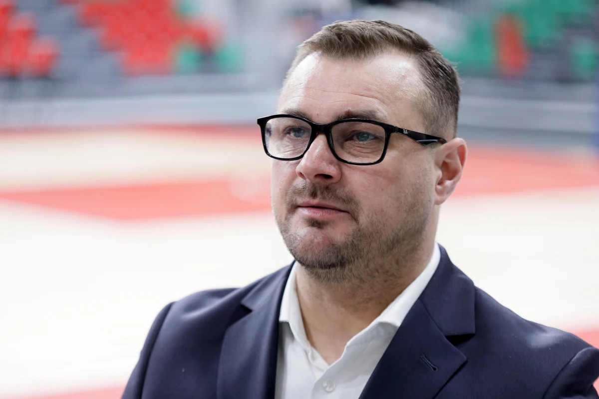 W 2000 roku zdobył brązowy medal na Igrzyskach Olimpijskich w Sydney, 8 lat później sięgnął po złoto w Pekinie. Jego nazwiskiem został nazwany jeden z najtrudniejszych skoków w gimnastyce. A on sam ponad 2 lata temu skoczył na głęboką wodę i został prezesem Polskiego Związku Gimnastycznego. Z Leszkiem Blanikiem rozmawiał dziennikarz RMF FM, Marcin Kargol.