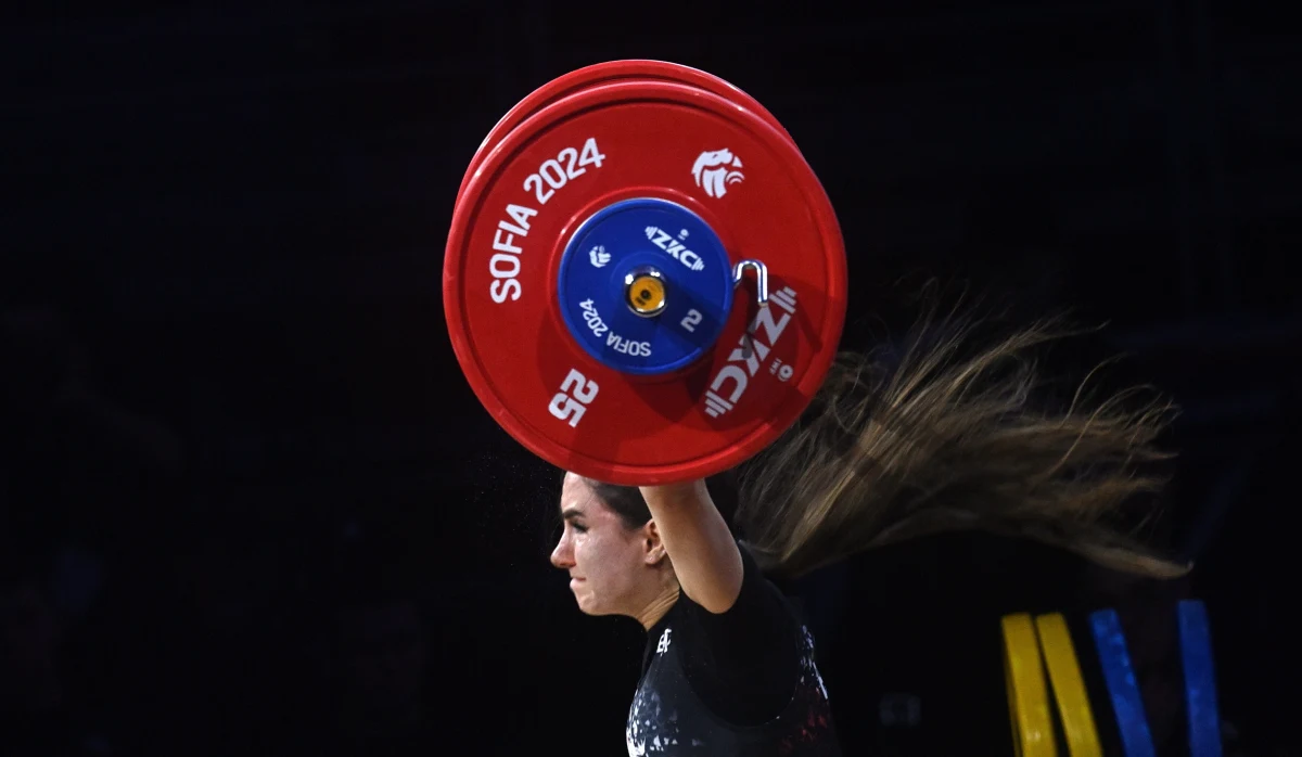 Oliwia Drzazga zdobyła srebrny medal w kat. 49 kg mistrzostw Europy w podnoszeniu ciężarów, które rozpoczęły się w Sofii. Polka uzyskała w dwuboju 170 kg.  