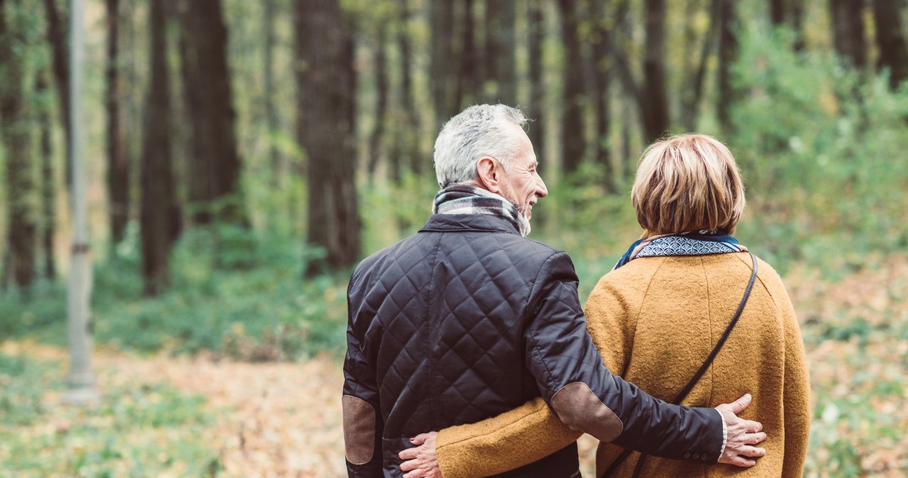 To idealna różnica wieku w związku. Daje największe szanse na udane małżeństwo