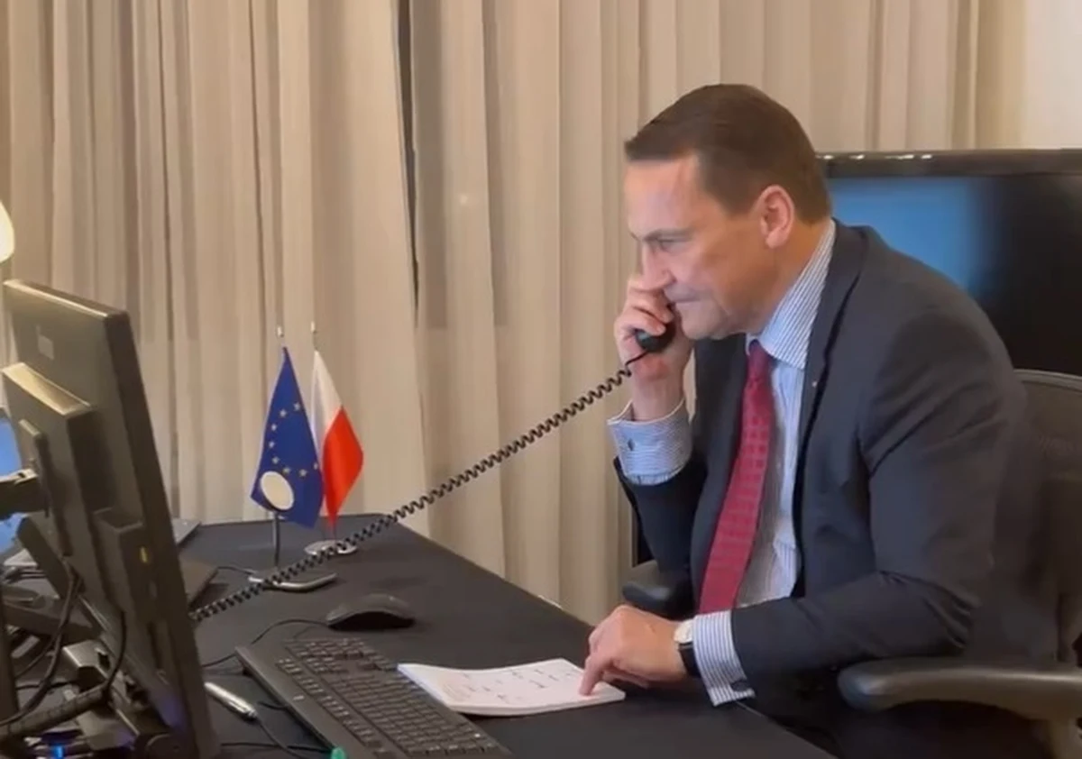 Minister spraw zagranicznych Radosław Sikorski poinformował, że polska obywatelka porwana w Czadzie została uwolniona. "Jest cała i zdrowa, co przekazałem telefonicznie jej najbliższym" - powiedział szef MSZ. Jak dowiedziała się reporterka RMF FM, podczas próby odbicia polskiej lekarki z rąk porywaczy doszło do wymiany ognia.