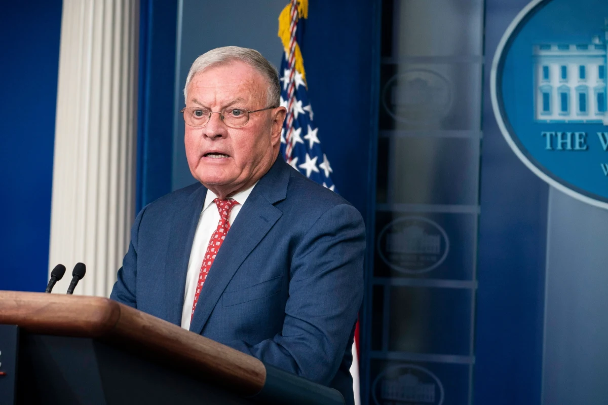 Keith Kellogg, doradca ds. bezpieczeństwa narodowego Donalda Trumpa, zaproponował zmiany w traktatach NATO. Jego zdaniem, jeśli były prezydent powróci na stanowisko, niektóre z krajów członkowskich Sojuszu będą mogły "stracić ochronę przed zewnętrzną agresją". Chodzi o państwa, które nie przeznaczają traktatowych 2 proc. PKB na obronność - podaje agencja Reuters.