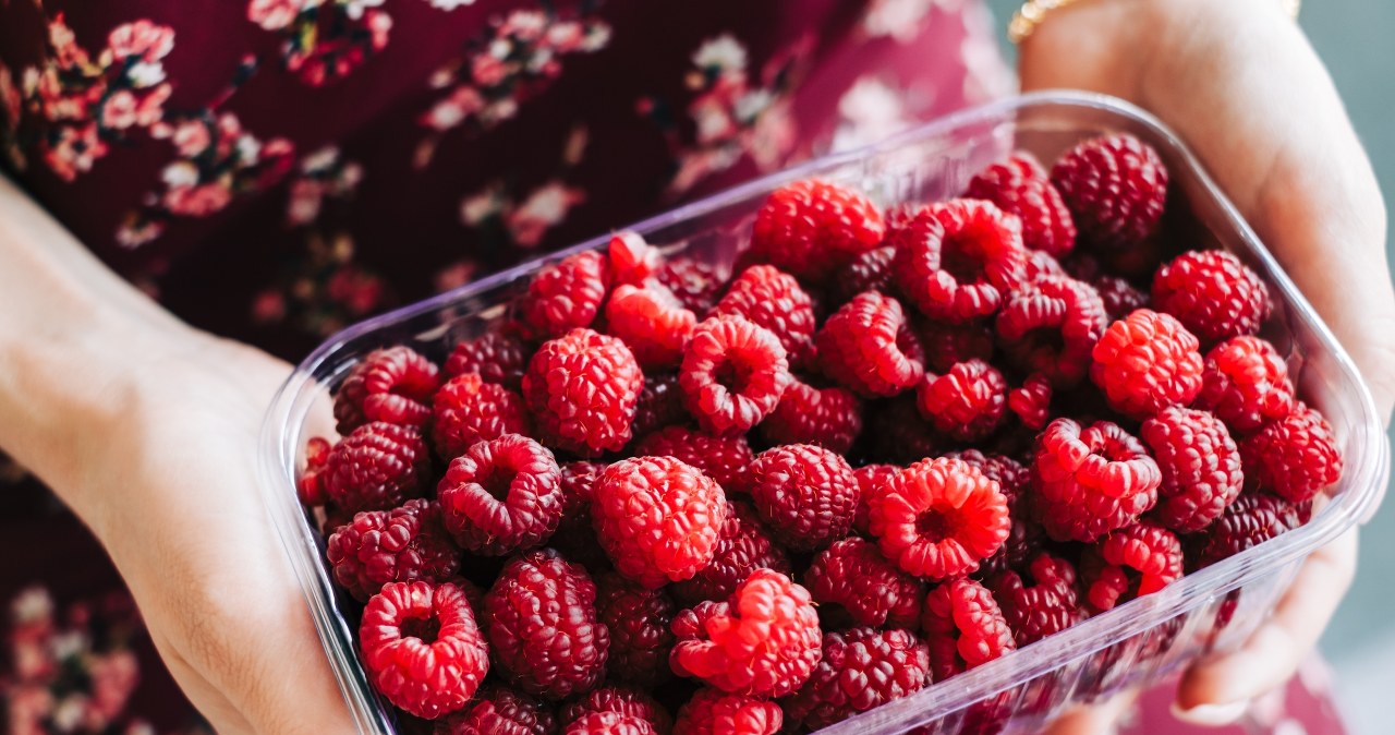 Po umyciu malin robi się z nich breja? Jedna zmiana i brak kłopotu