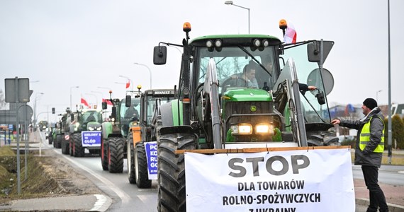 "Polscy rolnicy nie mają powodu, aby eskalować swój protest na granicy z Ukrainą, ponieważ ich żądania są już słyszalne w całej Europie i poszukiwane są sposoby rozwiązania problemu" - oświadczył ambasador Ukrainy w Polsce Wasyl Zwarycz w rozmowie z agencją Ukrinform. 20 lutego polscy rolnicy zablokują wszystkie przejścia graniczne między Polską i Ukrainą.