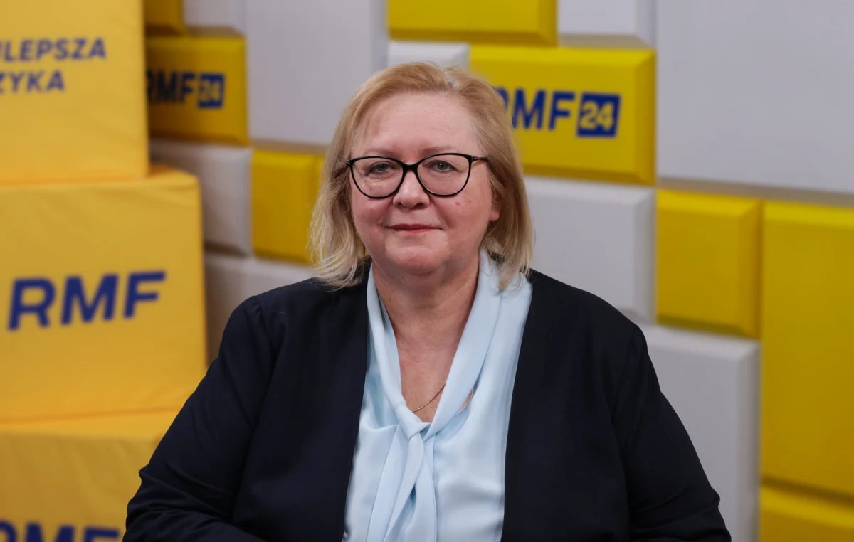 "Jest źle, jest chaos. Jesteśmy u progu anarchii, a może już nawet ten próg przekroczyliśmy" - powiedziała o sporze w Sądzie Najwyższym Pierwsza Prezes SN Małgorzata Manowska, która była gościem Roberta Mazurka w Porannej rozmowie w RMF FM. "Ja zostałam powołana na stanowisko przez pana Prezydenta RP zgodnie z konstytucją i jestem pierwszym prezes i jestem sędzią SN" - zaznaczyła. Dodała, że "nie zdarzyło się nic takiego, co by anulowało czy unieważniało akt powołania".