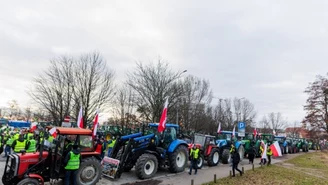 Setki traktorów w centrum miasta. Niemiłosierny hałas, interwencja policji