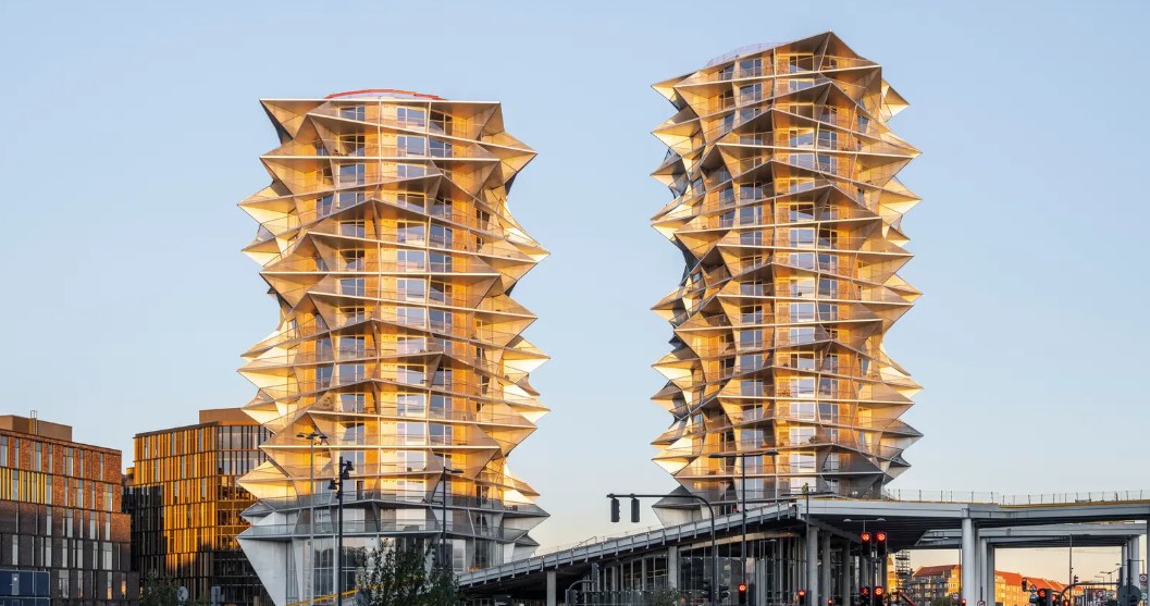 Kiedy piszemy o nowoczesnych budynkach, które przybierają nietypowe i zadziwiające formy, najczęściej chodzi o Dubaj czy jedno z dużych chińskich miast. Ale nie dzisiaj, bo Kaktus Towers to wieżowce zdobiące duńską Kopenhagę. 