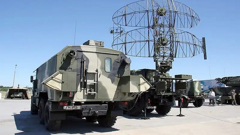 Siły Zbrojne Ukrainy pochwaliły się spektakularnym efektem przeprowadzonej kolejnej misji na terytorium intensywnej działalności Rosjan. Tym razem za pomocą polskiej broni udało się zniszczyć rosyjski radar Kasta-2E2.