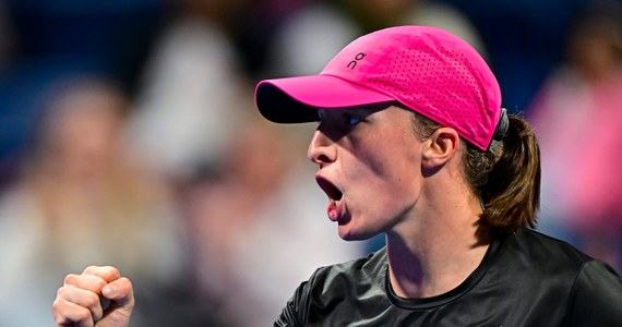 Iga Świątek awansowała do półfinału turnieju WTA 1000 w Dausze. Broniąca tytułu polska tenisistka pokonała Białorusinkę Wiktorię Azarenkę 6:4, 6:0. Kolejną rywalką Świątek będzie Czeszka Karolina Pliskova.