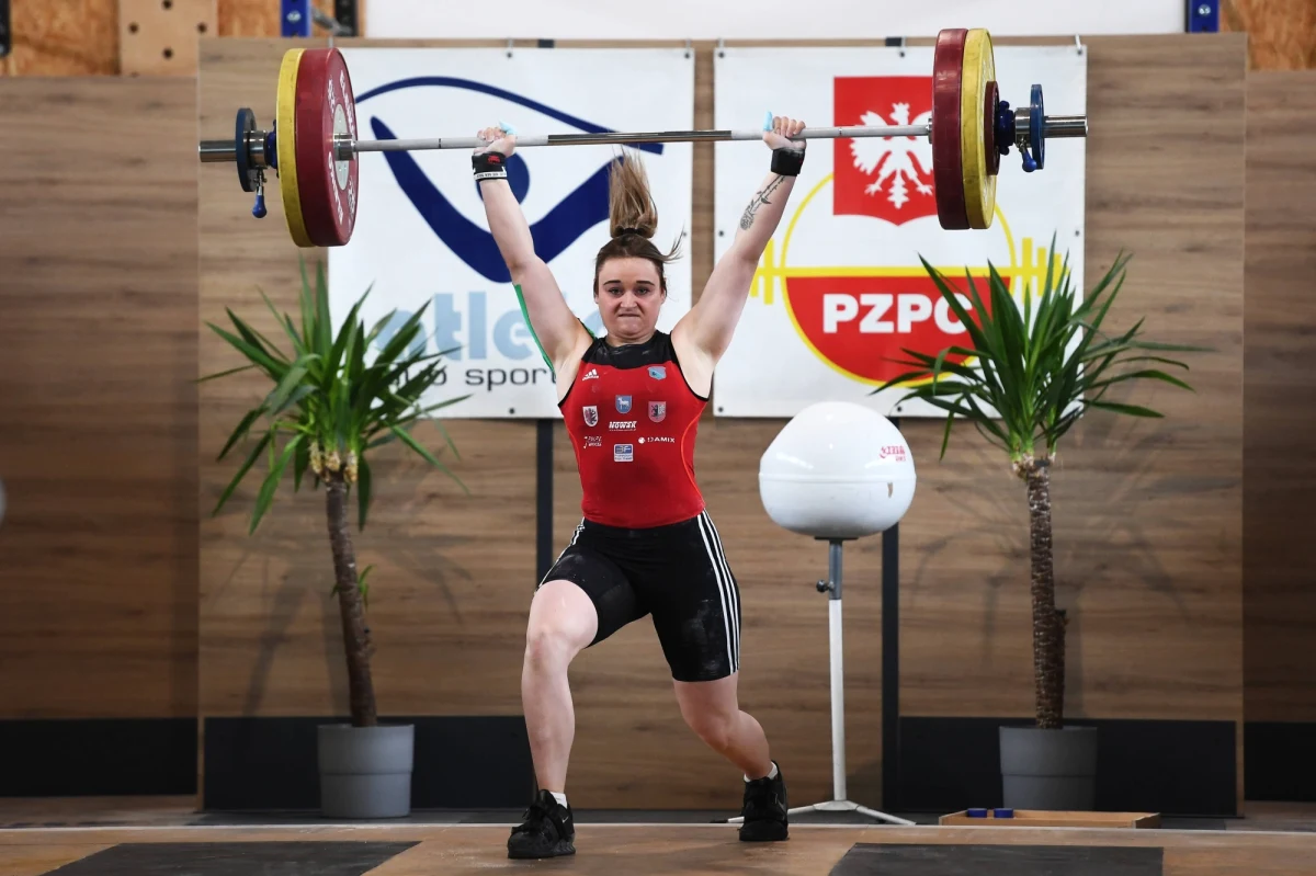 Polska z drugim medalem mistrzostw Europy w podnoszeniu ciężarów. Sztangistka Wiktora Wołk uzyskała w dwuboju 215 kg i wywalczyła brąz w kat. 64 kg. W Sofii tytuł zdobyła Ukrainka Hanna Dawydowa - 220 kg.