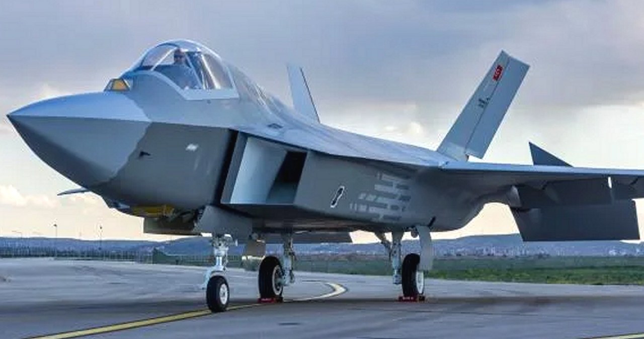 Ukraina zainteresowana jest zakupem od Turcji najnowszych myśliwców 5. generacji o nazwie KAAN. Mają one wspomóc niebawem użytkowane w boju amerykańskie myśliwce F-16.