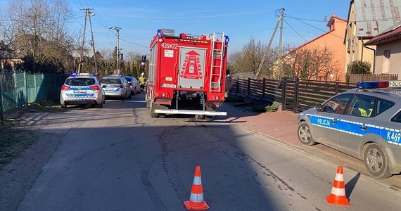 Policja i prokuratura wyjaśniają okoliczności porannego wypadku w Zapałowie na Podkarpaciu. 10-latek zmarł tam po potrąceniu przez auto osobowe. 