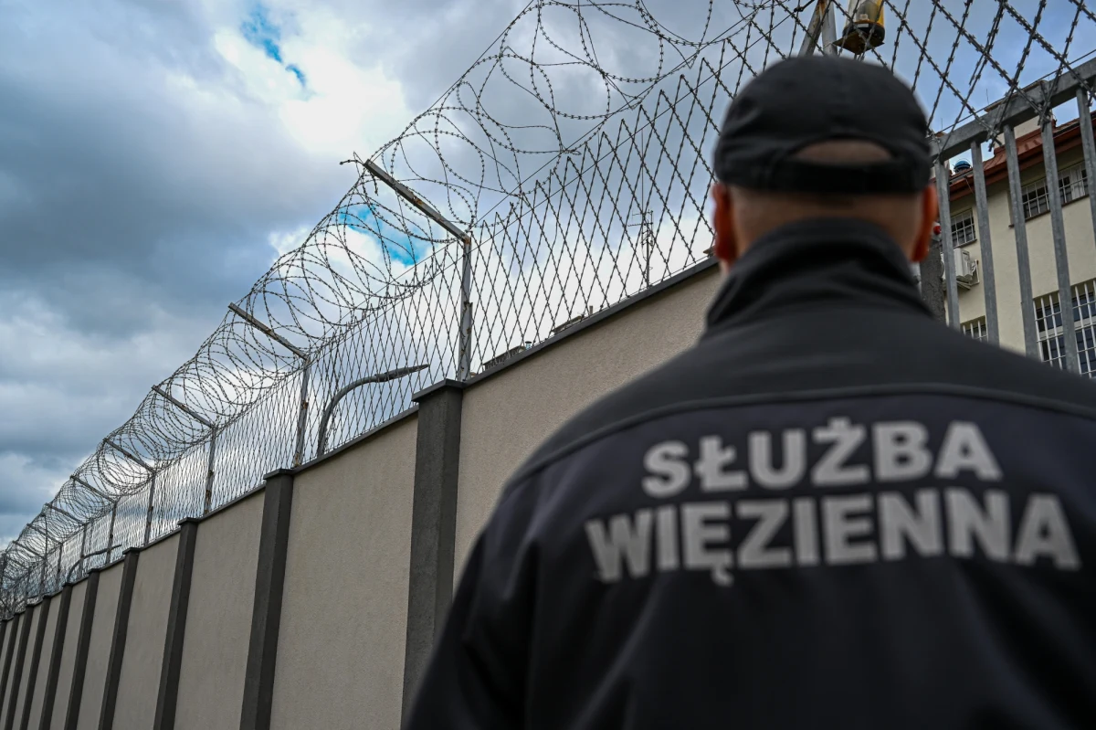 ​Inspektorat Wewnętrzny Służby Więziennej do likwidacji? Jak dowiedział się reporter RMF FM, los tej służby specjalnej utworzonej 1,5 roku temu przez Zbigniewa Ziobrę jest przesądzony. To jednak likwidacja polegająca na wygaszaniu, bo faktyczna likwidacja możliwa jest tylko w drodze ustawy.