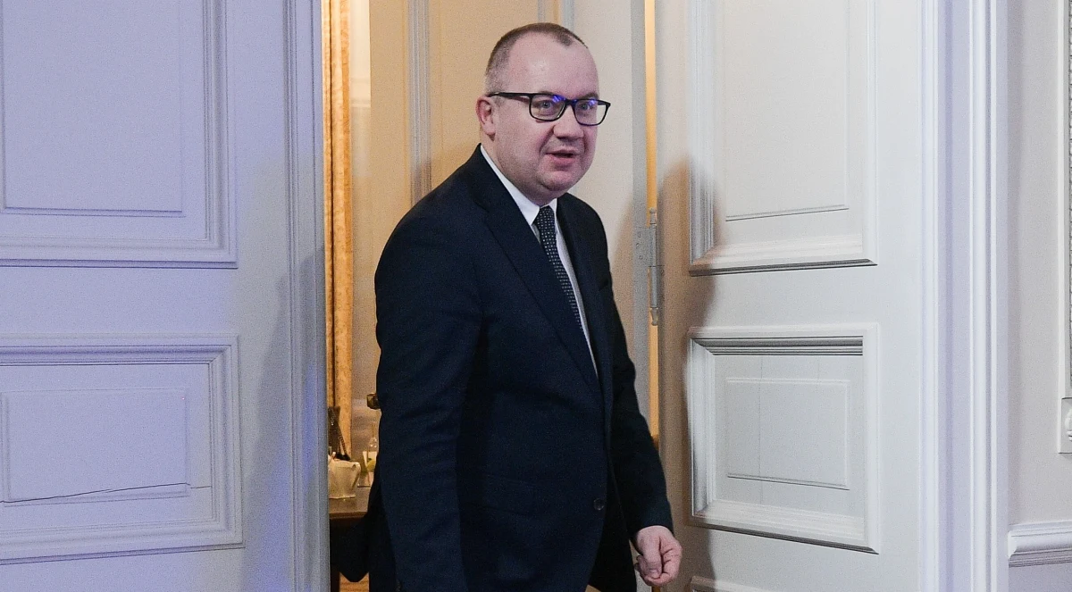 "Action Plan" - tak roboczo nazywany jest wewnętrzny dokument, przygotowywany przez rządowy zespół ds. przywracania praworządności oraz porządku konstytucyjnego. Zespół powołany przez premiera pierwszego dnia urzędowania nowego rządu szczegółowo rozpisał treść i terminy kolejnych kroków, którymi chce odwrócić szkodliwe skutki działań poprzedniego rządu. Poniżej przedstawiamy te plany według bieżącej wersji „Action Planu”.