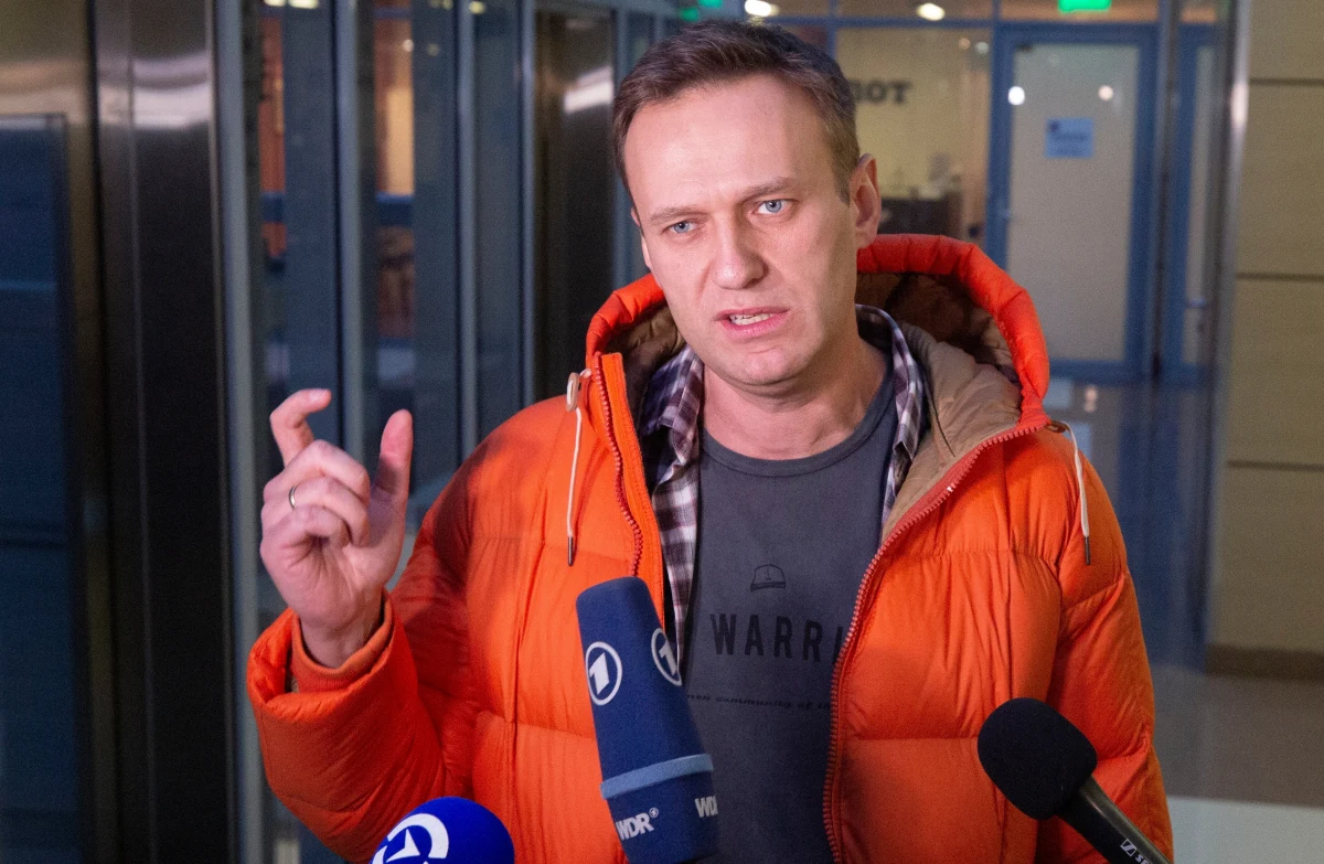 Niezależnie od tego, co było ostateczną przyczyną śmierci Aleksieja Nawalnego, Wacław Radziwinowicz – były korespondent Gazety Wyborczej na Wschodzie - nazywa to „morderstwem politycznym”. W Radiu RMF24 w rozmowie z Piotrem Salakiem podkreślał zarówno w jakich warunkach odbywał „karę” rosyjski opozycjonista, jak i to, jaki stosunek ma do niego Władimir Putin. 