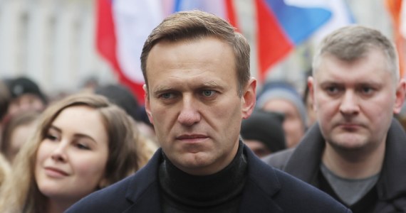 "12 (lutego) widzieliśmy się z synkiem w kolonii. Był żywy, zdrowy, wesoły" - powiedziała Ludmiła Nawalna, matka Aleksieja Nawalnego. "Putin musi zostać osobiście pociągnięty do odpowiedzialności za wszystkie okrucieństwa, których dopuścił się w kraju" - przekazała natomiast żona rosyjskiego opozycjonisty Julia Nawalna. Departament Federalnej Służby Więziennej Rosji poinformował dziś, że Nawalny zmarł w kolonii karnej. 