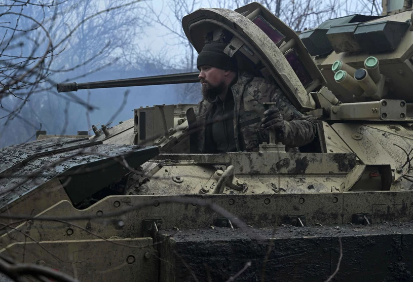 Rosja użyła nielegalnej broni podczas bitwy o Awdijiwkę. Na zdjęciu: ukraiński żołnierz