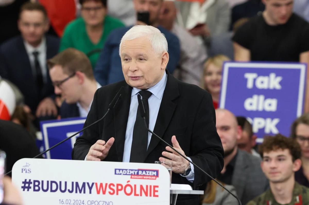 "Nikt nie był podsłuchiwany z powodów politycznych" – powiedział podczas spotkania z wyborcami PiS w Opocznie (woj. łódzkie) prezes PiS Jarosław Kaczyński.