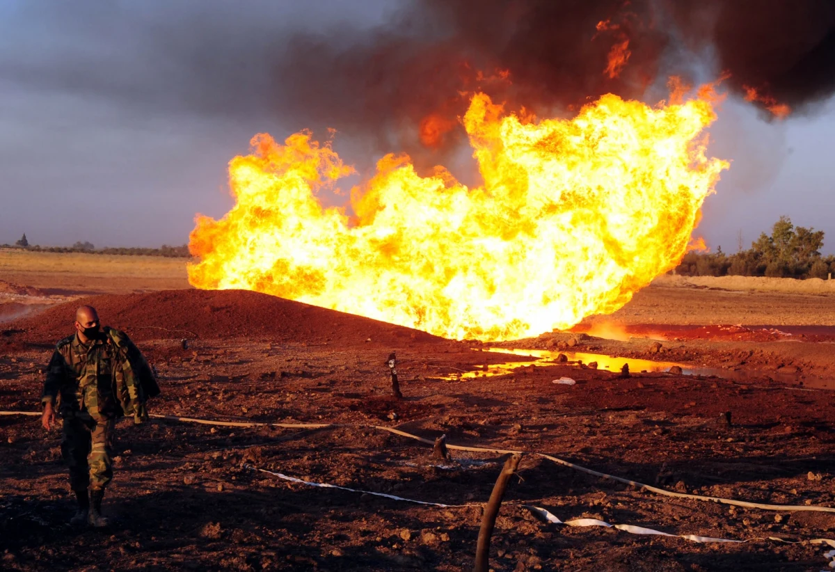To Izraelczycy stoją za eksplozjami, które uszkodziły w środę gazociąg w zachodnim Iranie - twierdzi "New York Times", powołując się na trzy anonimowe źródła. Dziennik przypomina, że izraelskie służby od dawna atakują irańskie obiekty wojskowe i nuklearne oraz mordują irańskich dowódców i naukowców - zarówno w kraju, jak i za granicą.