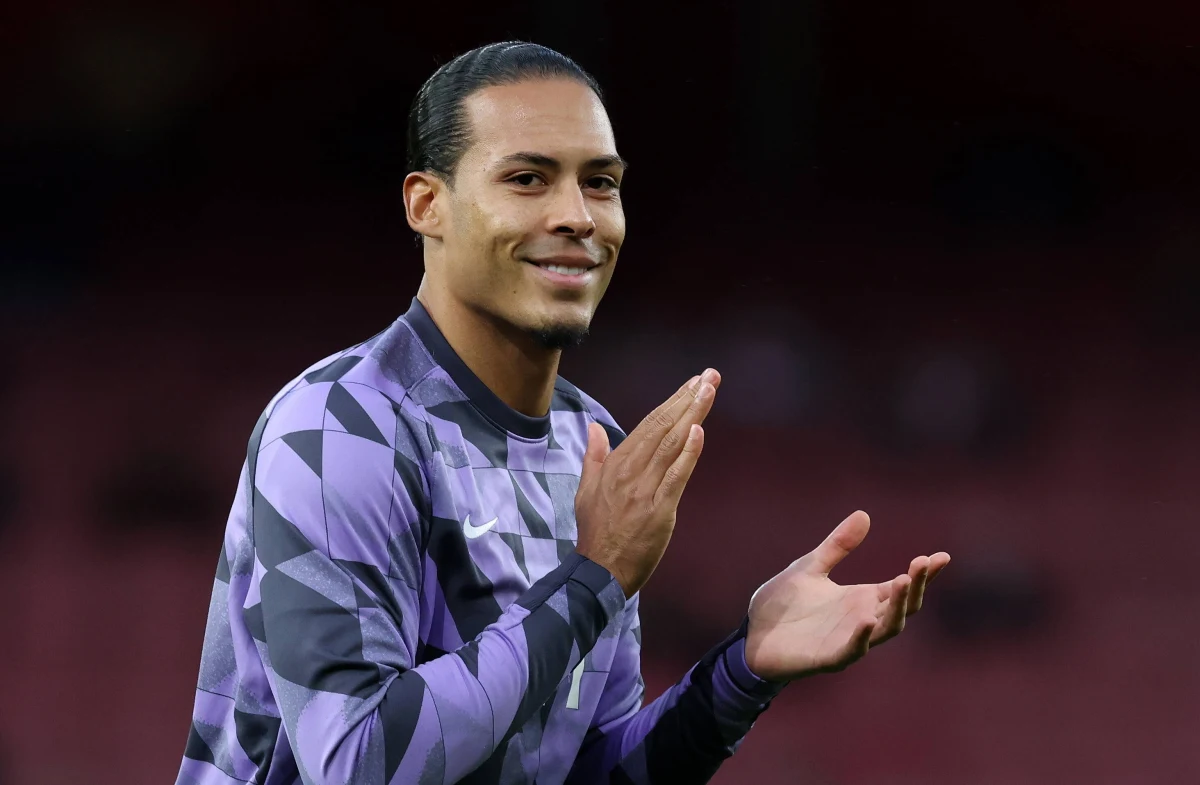 Po raz pierwszy w prawie 132-letniej historii Liverpoolu sobotni mecz ligowy z Brentfordem, wygrany 4:1, rozpoczęła jedenastka złożona z piłkarzy z 11 różnych krajów.