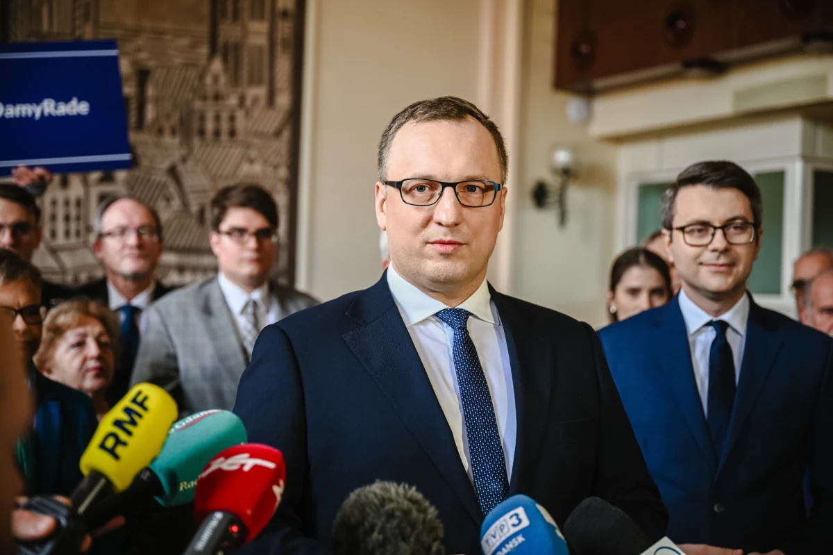 ​Pełnomocnik PiS w okręgu gdańskim Tomasz Rakowski w niedzielę ogłosił start w wyborach na prezydenta miasta. Kandydata poparli samorządowcy i parlamentarzyści.