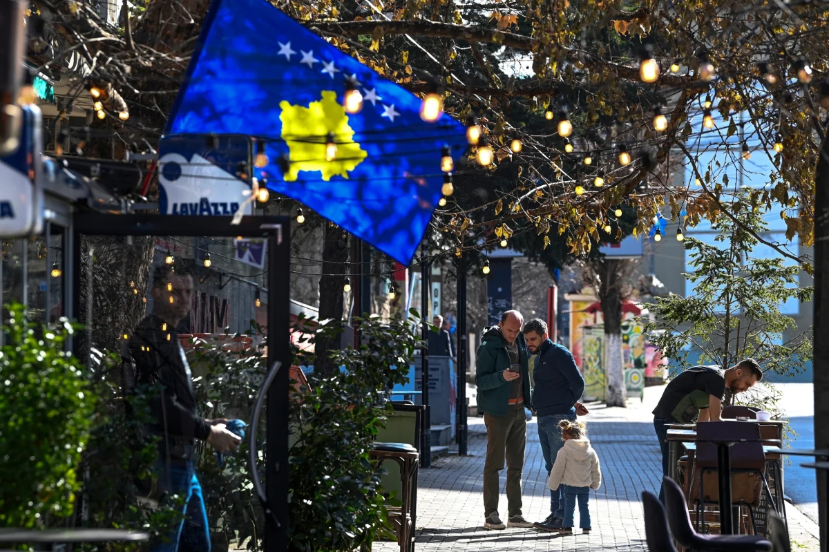 Prezydent Kosowa Vjosa Osmani oświadczyła, że prezydent Serbii Aleksandar Vuczić wydał rozkaz ataku terrorystycznego na Kosowo. „Mamy na to dowody” – cytuje Osmani dziennik "Koha Ditore". Jej zdaniem wszelkie ślady ataku w Banjskiej z września 2023 roku prowadzą do Vuczicia.