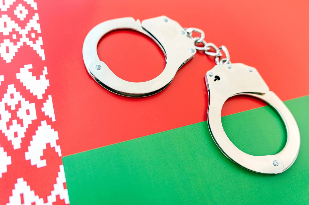 Ihar Lednik, były działacz białoruskiej opozycji i więzień polityczny, zmarł w kolonii karnej. 64-latek miał poważne problemy ze zdrowiem, w więzieniu przeszedł operację. Odbywał karę trzech lat więzienia za opublikowanie artykułu z „obrazą Łukaszenki”.