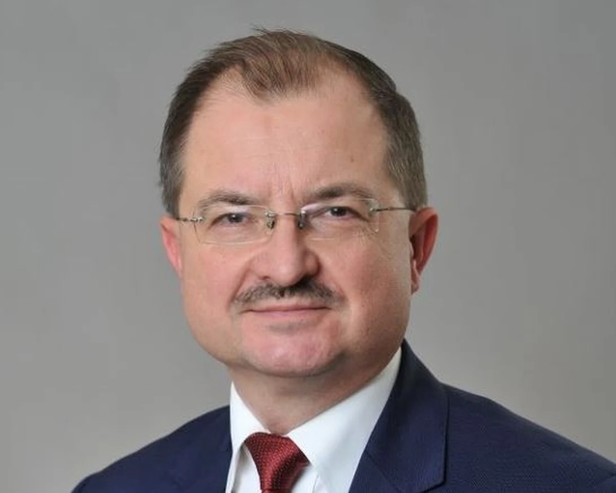 Wiceprzewodniczący Rady Miasta Rzeszowa Waldemar Szumny będzie kandydatem PiS w wyborach na prezydenta stolicy Podkarpacia. "Chcę przywrócić miastu dynamikę rozwoju" - powiedział na konferencji prasowej, na której ogłosił swój start.

