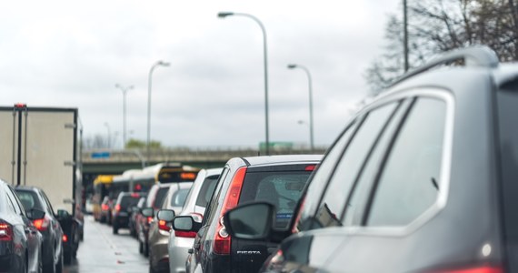 Ubezpieczenia OC drożeją od kilku miesięcy, ale teraz podwyżki te mogą nabrać jeszcze większego tempa. A to za sprawą nowelizacji ustawy o ubezpieczeniach, którą właśnie zaprezentował minister finansów. Zgodnie z nim wzrosną minimalne sumy gwarancyjne dla OC. 