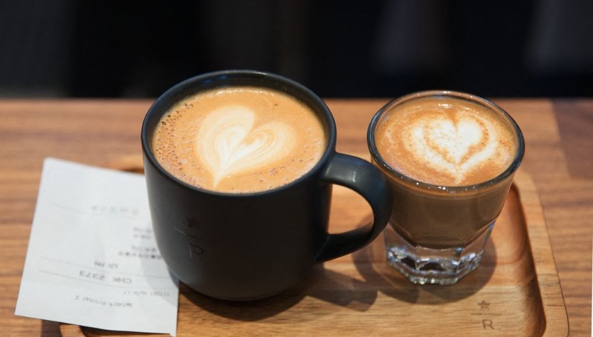  Chiński Starbucks zadziwił nową propozycją. W ofercie kawa o smaku wieprzowiny