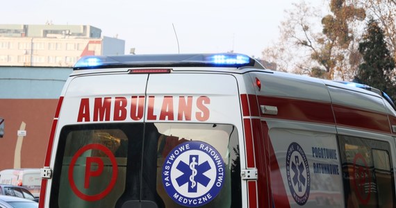 Śmiertelny wypadek w pow. piotrkowskim (woj. łódzkie). Podczas naprawy maszyny rolniczej zginął 40-letni mężczyzna - podali we wtorek prowadzący akcję ratowniczą strażacy.