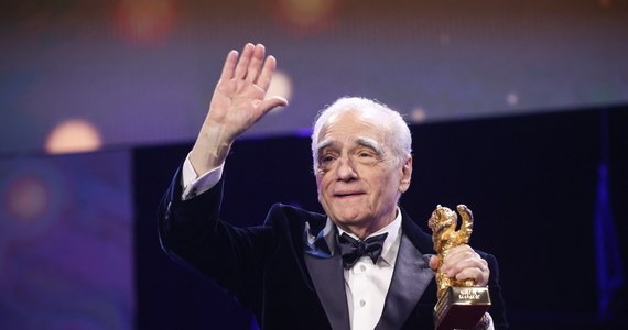 Reżyser, scenarzysta i producent, laureat Oscara z 2007 r. za "Infiltrację" Martin Scorsese odebrał podczas 74. Berlinale Honorowego Złotego Niedźwiedzia za całokształt twórczości. "Fascynująca w sztuce jest magia odkrywania wciąż czegoś nowego. A kino jest sztuką" - powiedział.