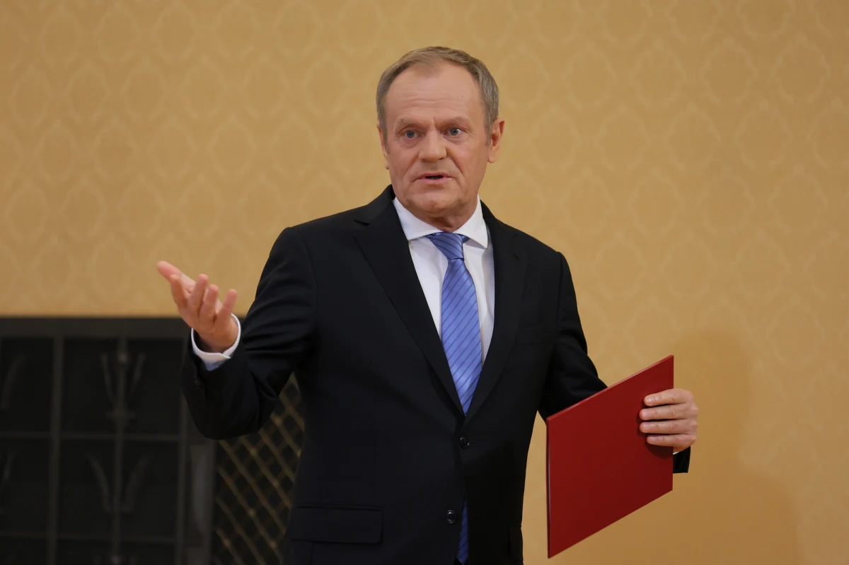 Kiedy benzyna będzie po 5,19 zł? Takie pytanie, nawiązujące do ostatniej kampanii wyborczej, otrzymał Donald Tusk na czwartkowej konferencji prasowej. "Do końca marca powinniśmy mieć odpowiedzi, jakie działania są możliwe w obrębie spółki (Orlen), aby ceny paliwa był niższe niż w tej chwili" - zapowiedział szef rządu.