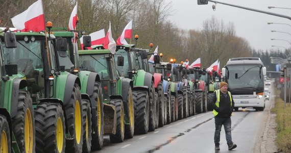 W przyszłym wtorek rolnicy planują rozpocząć strajk w Warszawie pod hasłem "Gwiaździsty marsz na stolicę". Jak ustalił reporter RMF FM, rolnicy chcą zgromadzić się przed Pałacem Kultury i Nauki, stamtąd przejść przed Sejm, a następnie przed kancelarię premiera.