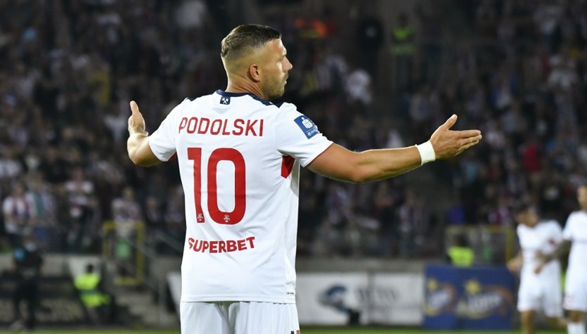 piłka nożna, futbol, liga mistrzów, liga polska, angielska, wyniki na żywo, reprezentacja Problemy Górnika, Podolski bez hamulców. Nie ma wypłat, dyrektora, prezesa