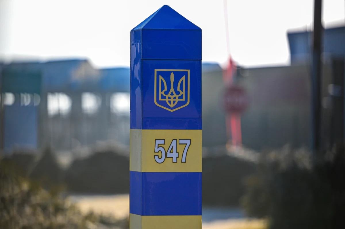 Wszystkie polsko-ukraińskie przejścia graniczne mogą zostać wpisane na listę infrastruktury krytycznej. Taki scenariusz rozważa teraz polski rząd - ustalił reporter RMF FM. Chodzi o to, by zapewnić przejazd pomocy wojskowej i humanitarnej dla Ukrainy bez opóźnień, mimo protestów rolników, które trwają na dojeździe do części przejść.