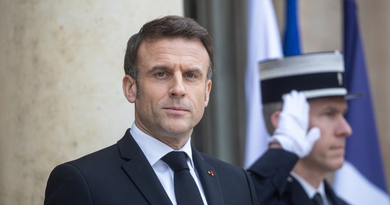Prezydent Francji Emmanuel Macron spotka się w poniedziałek w Paryżu z przywódcami zagranicznymi, by w drugą rocznicę inwazji rosyjskiej na Ukrainę rozmawiać o wzmocnieniu współpracy na rzecz wsparcia dla Kijowa - poinformował Pałac Elizejski.