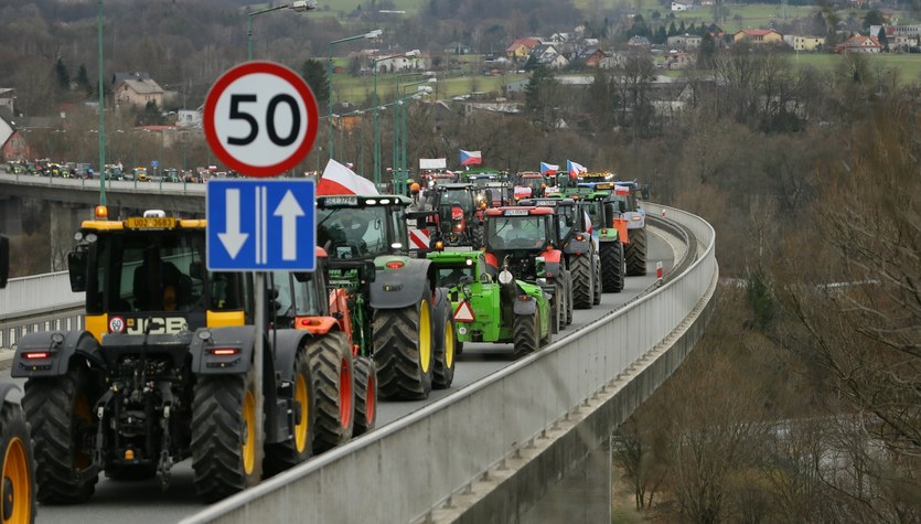  Drogi znów zablokowane przez traktory. Zero solidarności z rolnikami