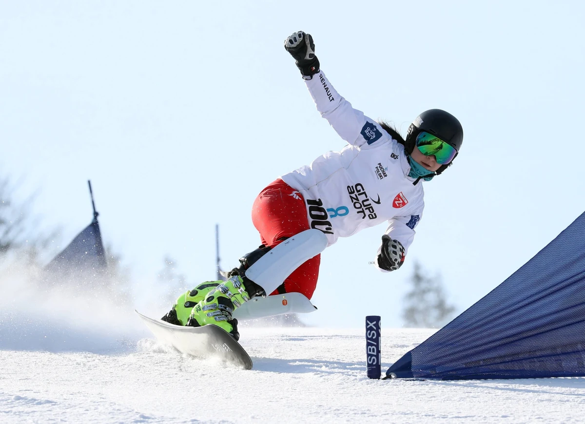 To będzie wyjątkowy weekend dla polskiego sportu. Pierwszy raz w historii nasz kraj będzie gospodarzem zawodów Pucharu Świata FIS w snowboardzie alpejskim. W sobotę i niedzielę na trasie nr 2A Jaworzyny Krynickiej rywalizować będzie blisko setka zawodniczek i zawodników.