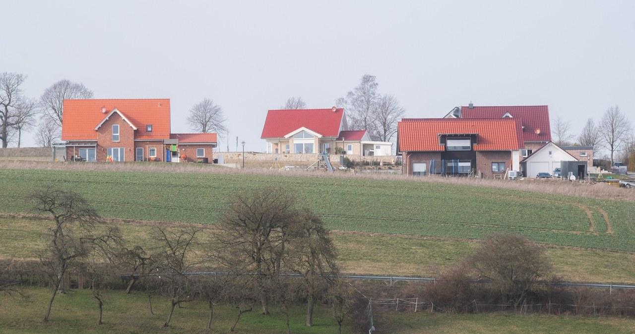 Budownictwo, domów, jednorodzinnych, zeszłym, roku, znalazło, zapaści, rozpoczęto, najmniej, budów, 2006, Wszystko, przez, zakup Ceny za działki budowlane zwalają z nóg. Załamanie w budownictwie jednorodzinnym