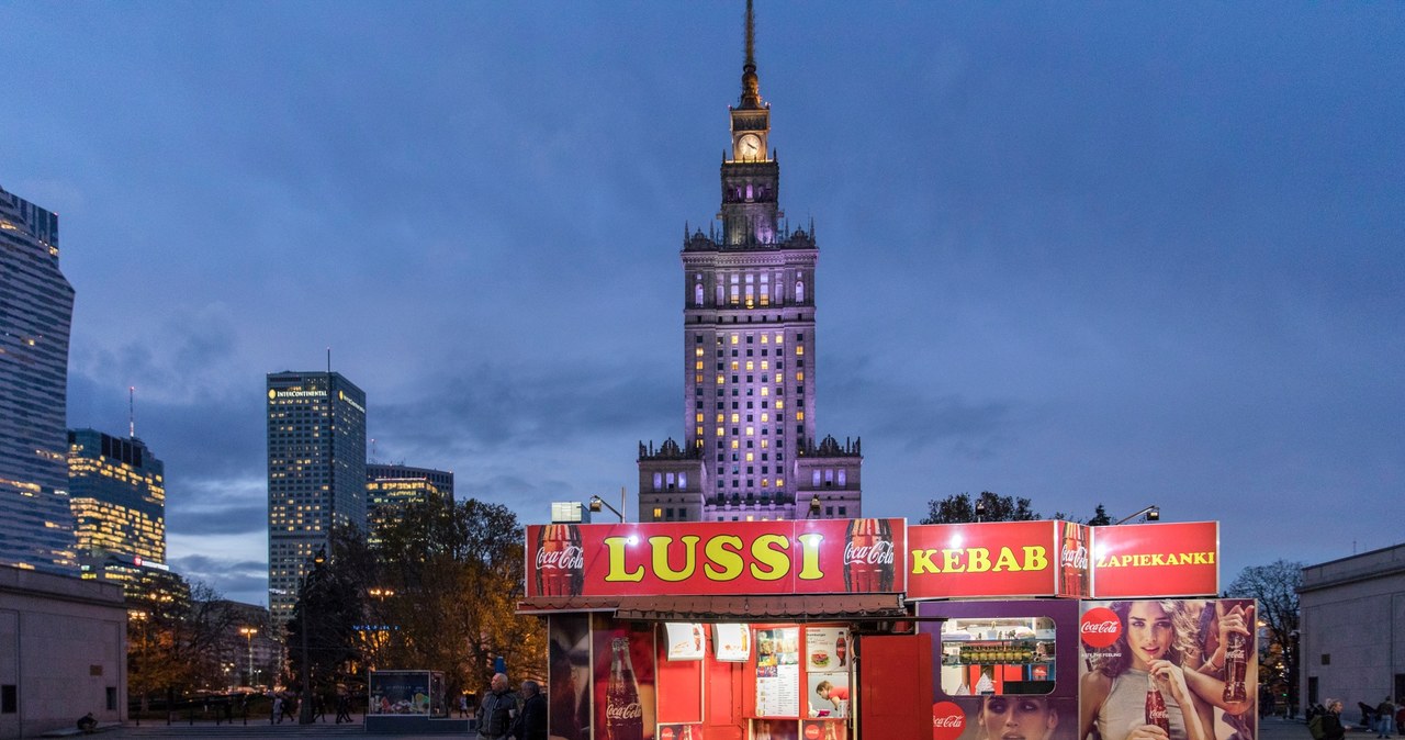 dzisiejszych, czasach, wiele, lokali, gastronomicznych, znika, polskich, miast, szybko, nich, pojawia, Restauracje, piekarnie, c Kultowy bar musi się przenieść po 30 latach. Urzędnicy pozostali nieugięci