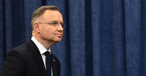 Prezydent Andrzej Duda skierował dwa wnioski do Trybunału Konstytucyjnego - w sprawie ustawy okołobudżetowej i nowelizacji ustawy o szkolnictwie wyższym. Obie zostały przyjęte przez Sejm w styczniu.