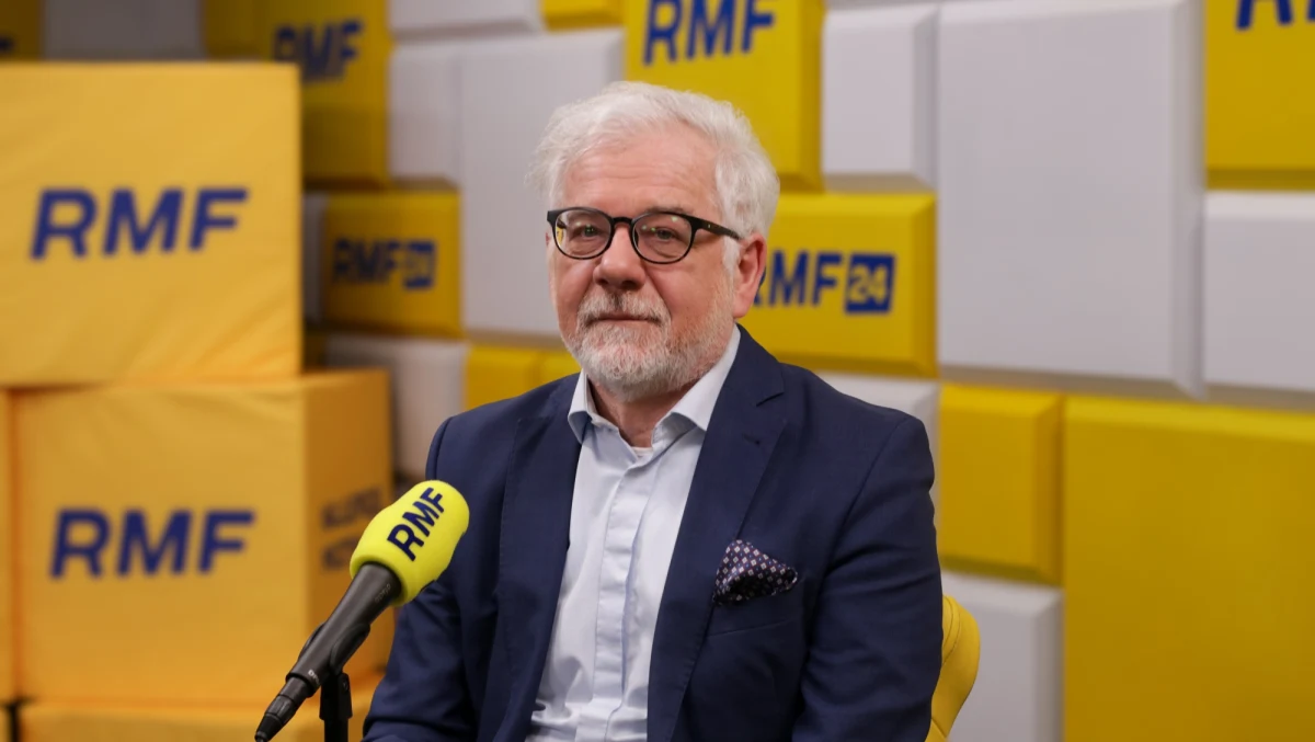 "Prognozy są pesymistyczne. Rosja zyskuje przewagę, zdobywa kolejne miasta, jest w ofensywie. Ukraińcy się bronią, nie mają wsparcia jeśli chodzi o sprzęt wojskowy, o amunicję. Zachód jest podzielony (w sprawie wsparcia dla Kijowa – przyp. red.). Sytuacja jest bardzo trudna dla Ukrainy" – mówił o tym, co dzieje się na froncie w Ukrainie były minister spraw zagranicznych Jacek Czaputowicz, który był Gościem Krzysztofa Ziemca w RMF FM. 