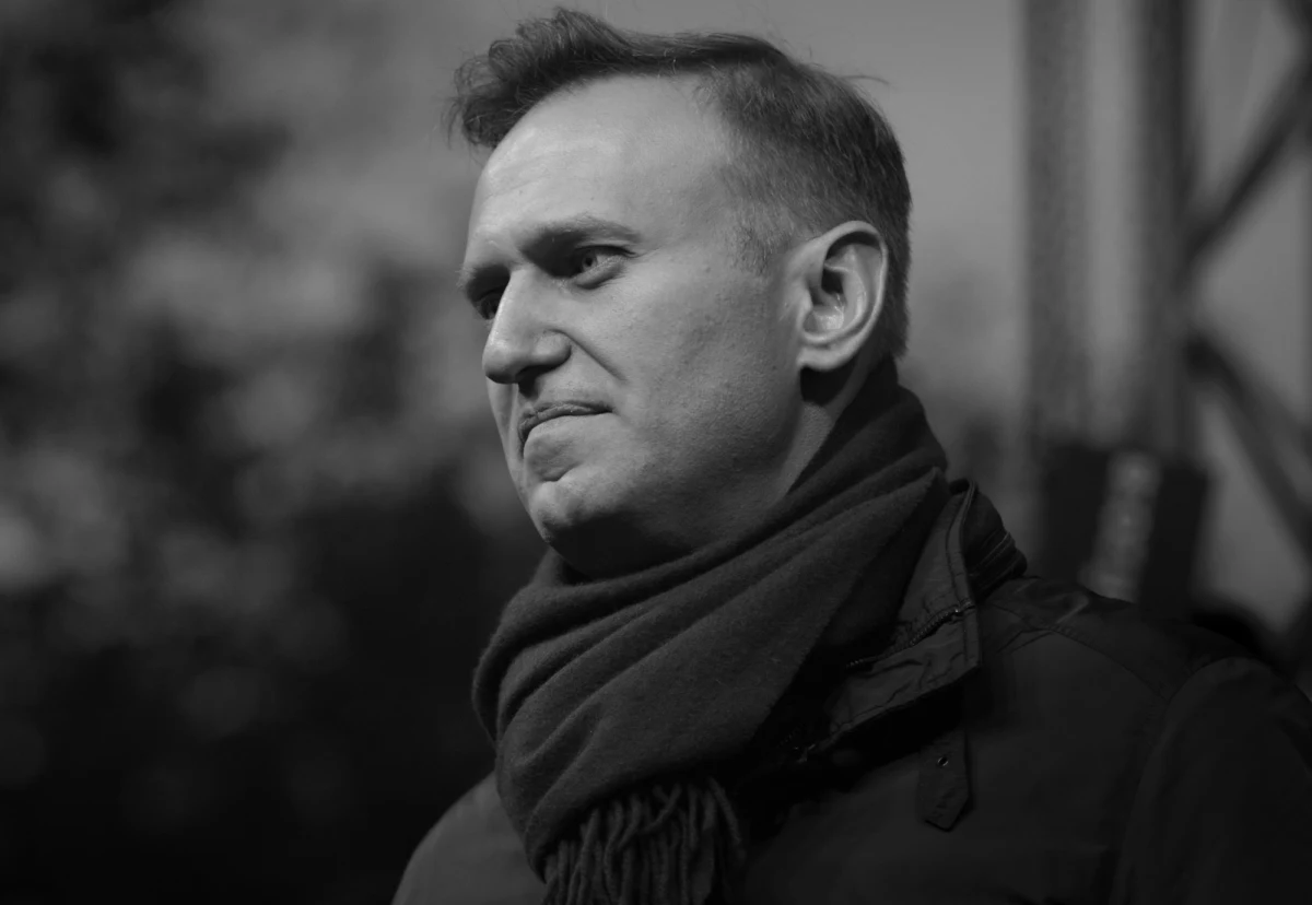 Ciało zmarłego rosyjskiego opozycjonisty Aleksieja Nawalnego zostało oddane jego matce. Taką informację w mediach społecznościowych podała Kira Jarmysz, była rzecznika Nawalnego. Doniesienia potwierdza agencja Reutersa.
